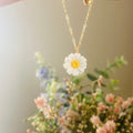 Daisy necklace