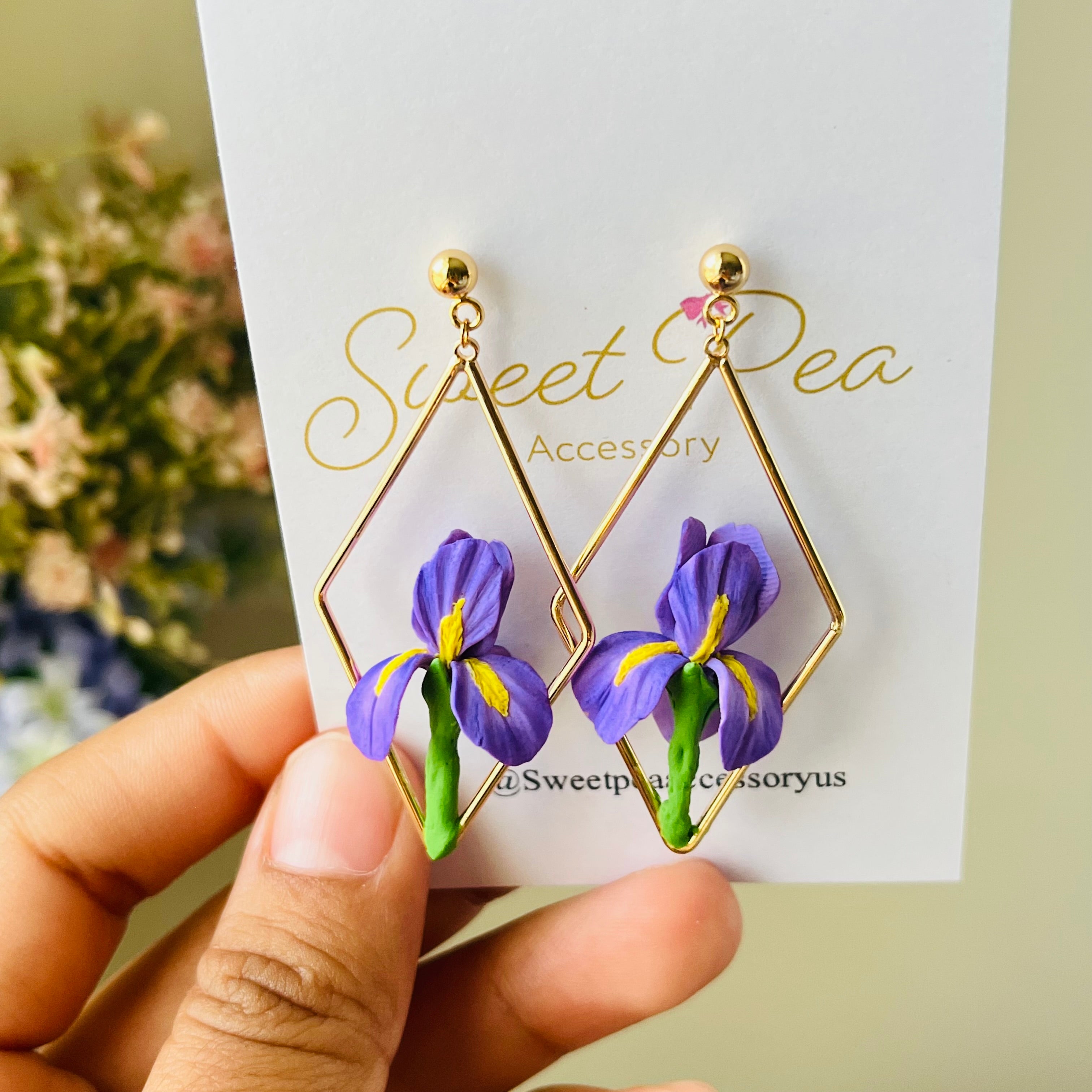 Iris dangles