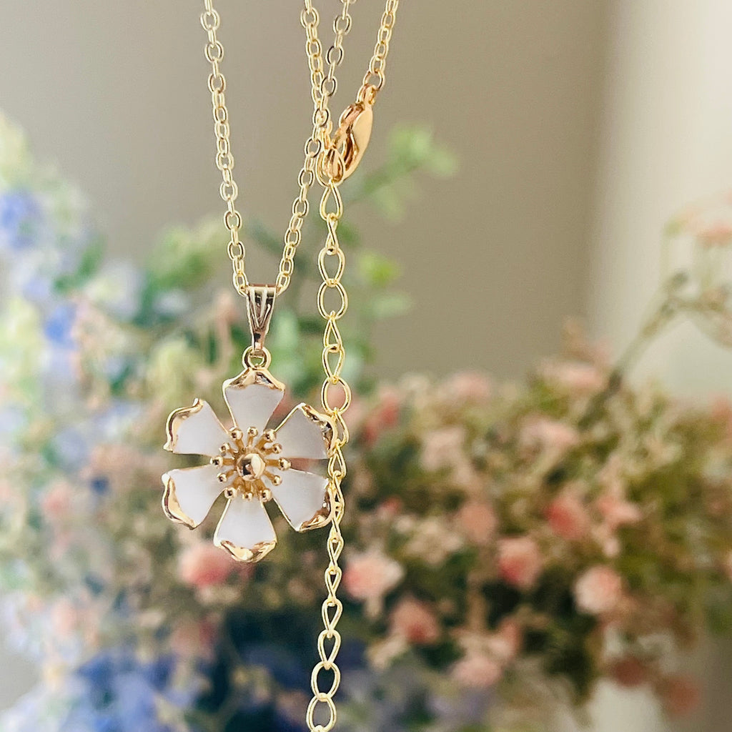 Flower necklace