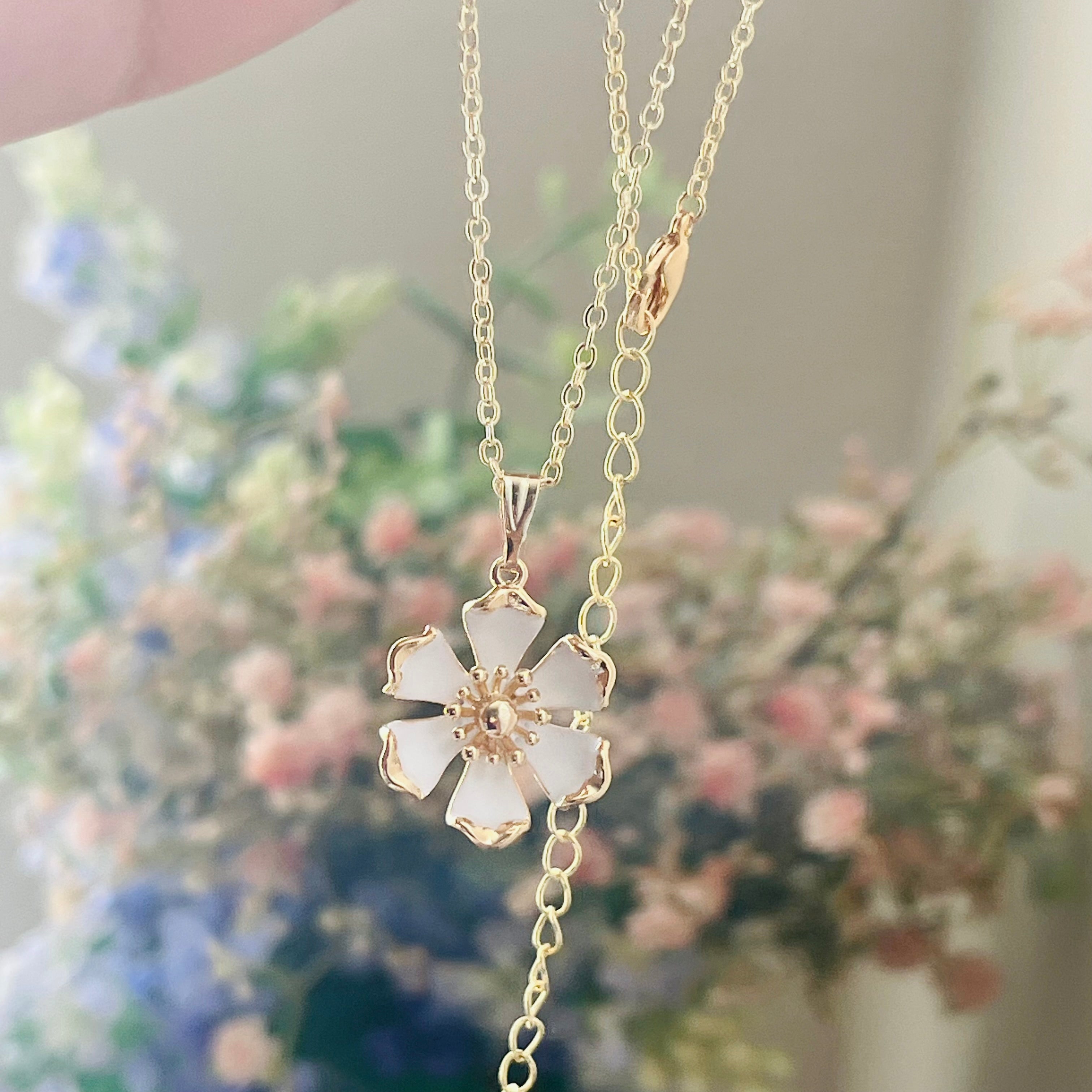 Flower necklace