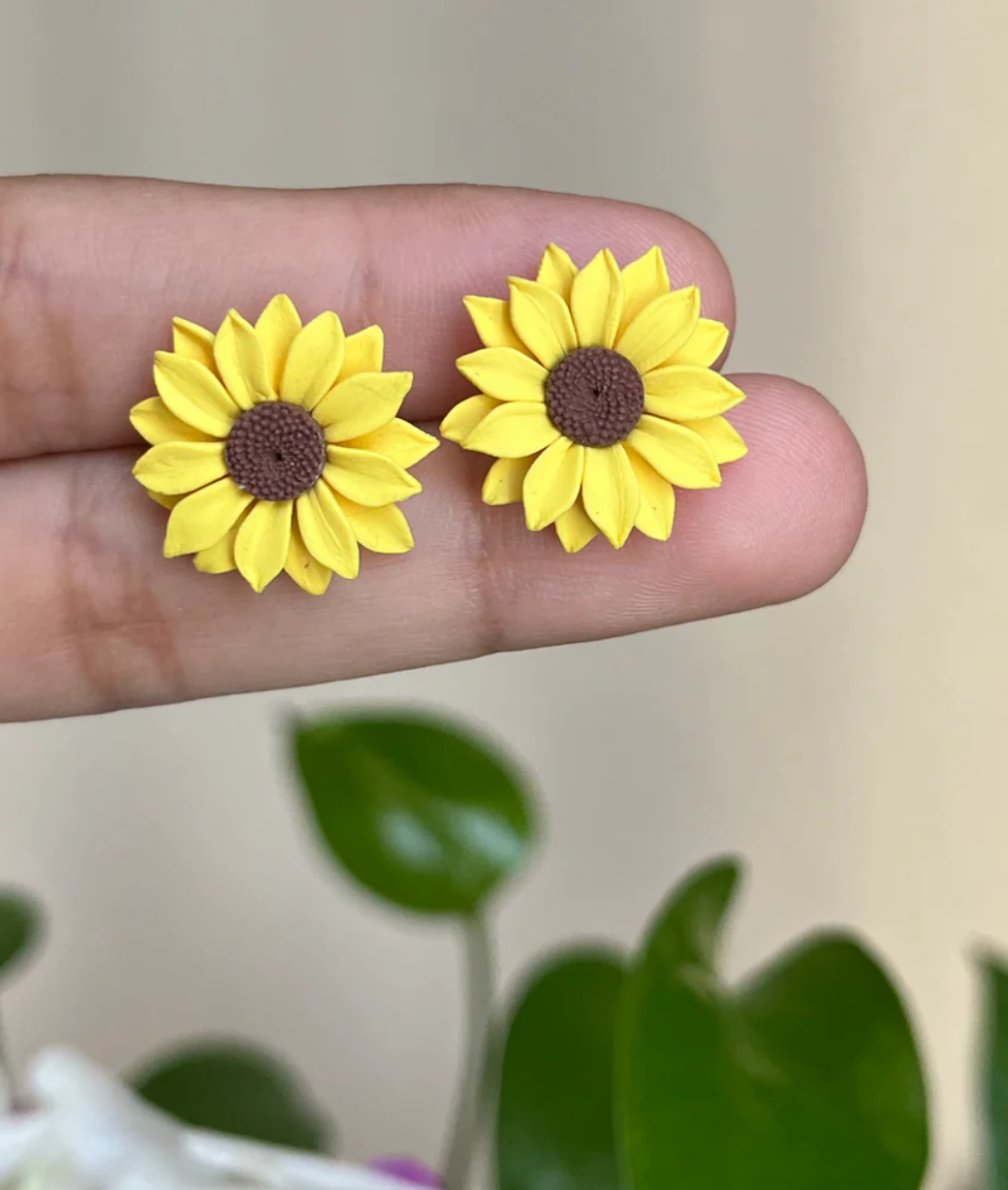 sunflower stud